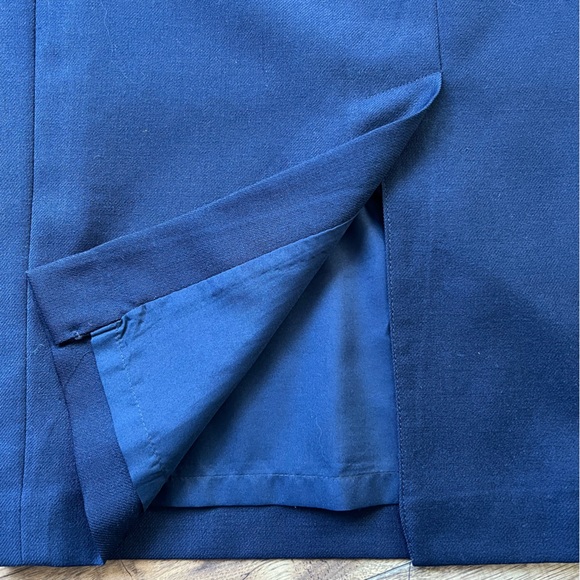 (8) King Street Toronto navy blue wool skirt, vintage - Picture 5 of 6